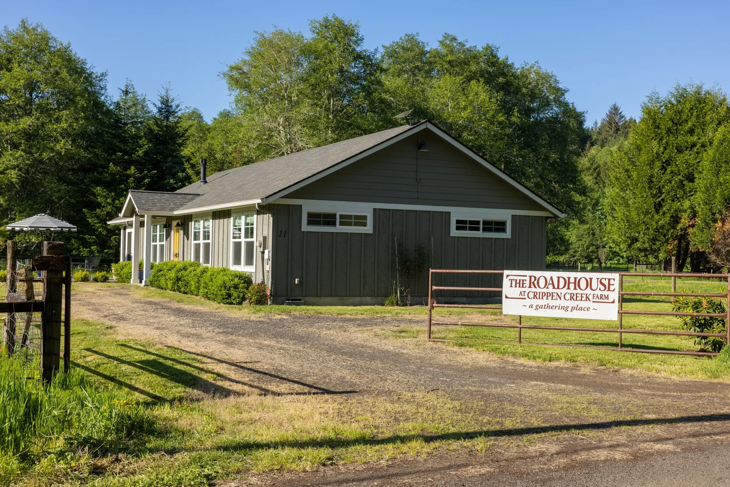 roadhouse at crippen creek Inn at Crippen Creek